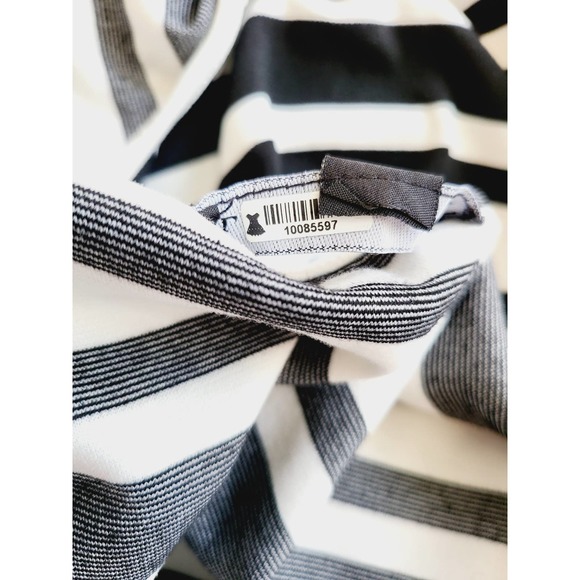 Soon Maternity Leo Cap Sleeve Maternity Dress Stripes - Picture 11 of 11